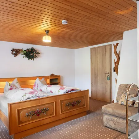 Heiligenbrunnen Guest house Titisee-Neustadt