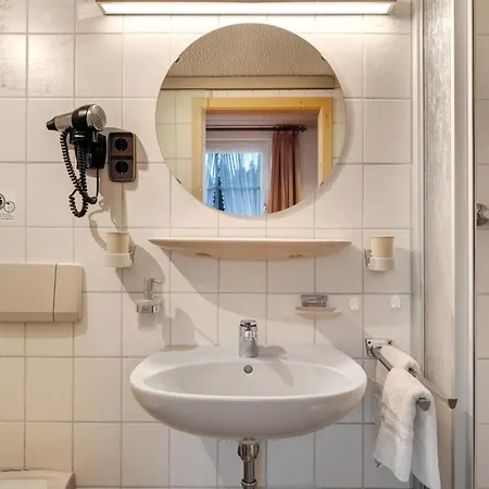 Heiligenbrunnen 게스트하우스 3*